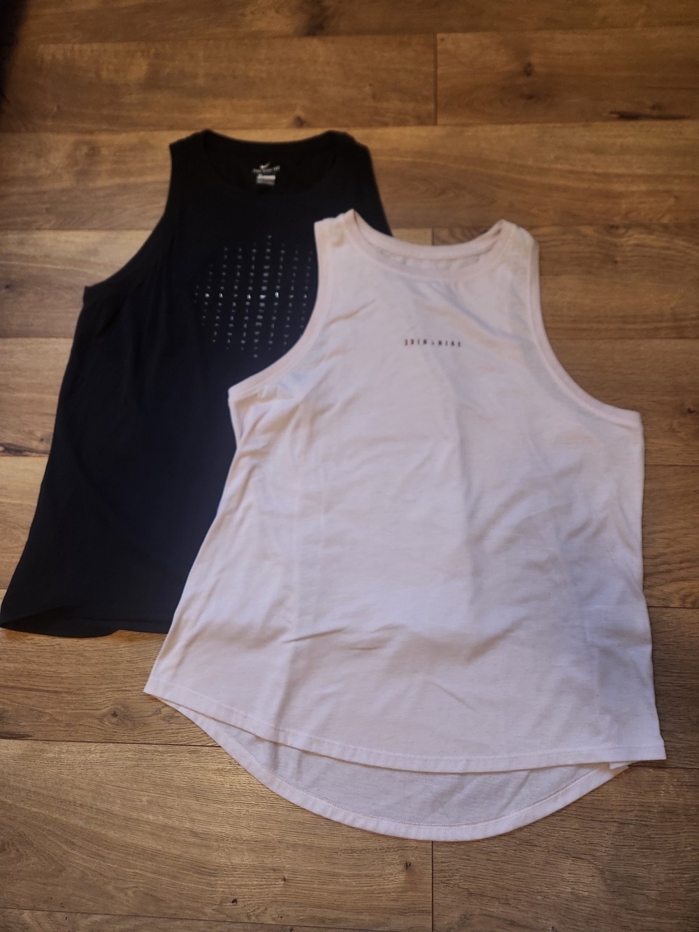 Nike Women's Tank Top Bundle Black Blush Large The Nike Tee